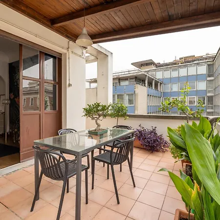 Apartman Elegant Penthouse With Terrace