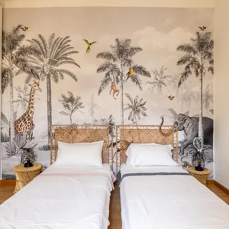 Elegant Penthouse With Terrace *