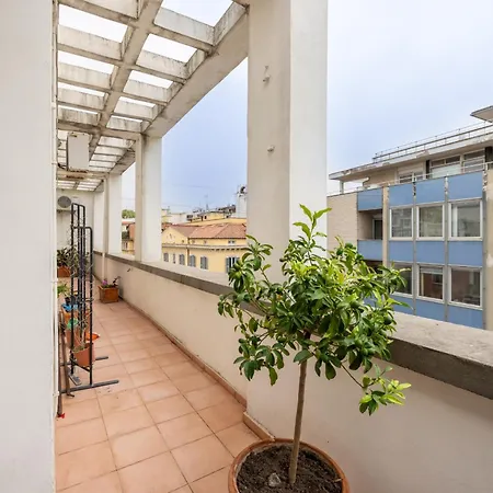 Apartman Elegant Penthouse With Terrace *