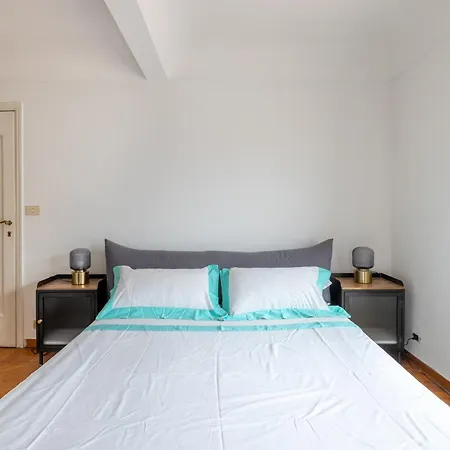 Elegant Penthouse With Terrace Apartman *